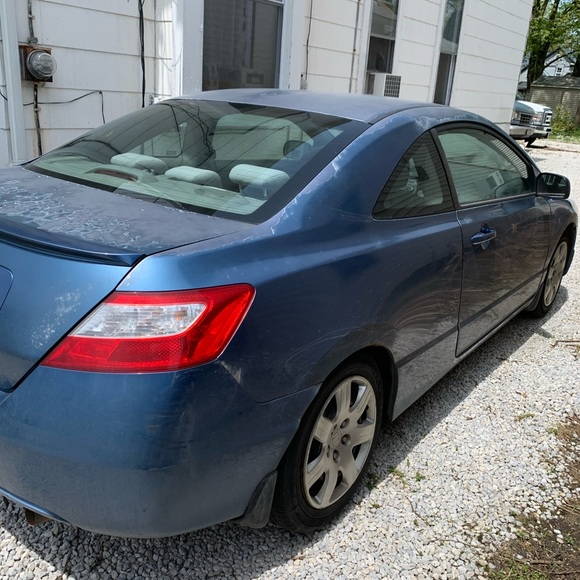 Meet your Posher, Sima - Picture 1 of 1